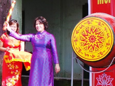 Lê khai giảng năm học mới tại Trường THPT Hàm Rồng, thành phố Thanh Hóa.