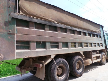 Những chiếc xe vi phạm bị phát hiện đều cải tạo thành thùng vượt quá từ 1,4 - 1,5m.