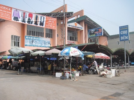 Thủ đoạn của nhóm đối tượng rất tinh vi, lợi dụng chỗ đông người để tiếp cận