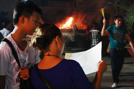 Hối hả đi lễ Rằm tháng giêng - 14