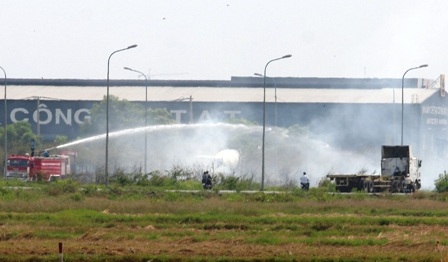 Cháy lớn gần cầu Phú Mỹ