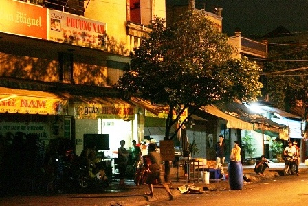 Đi ăn lẩu, bị cắt cổ đến chết