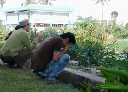 Tìm thấy thi thể cô gái trẻ nhảy sông Sài Gòn tự tử - 2 Tìm thấy thi thể cô gái trẻ nhảy sông Sài Gòn tự tử