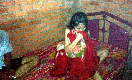 Ổ mại dâm giá 300 nghìn đồng “núp bóng” quán cà phê