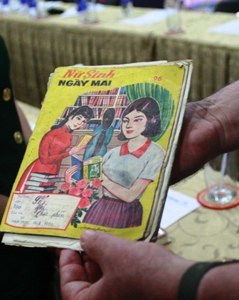 Tiếp cận cựu binh Úc giữ cuốn sổ thơ người lính Việt suốt 40 năm