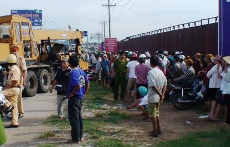 Thêm hai nạn nhân trong vụ xe cẩu ủi 5 xe máy đã tử vong