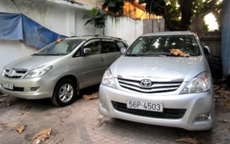 Giám đốc lừa 27 ô tô ra trình diện