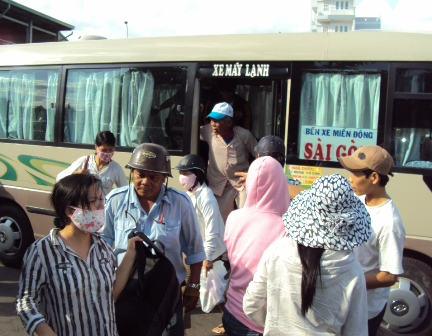 “Hành xác” trên những “chuyến xe bão táp” ngày Tết - 3 “Hành xác” trên những “chuyến xe bão táp” ngày Tết - 3