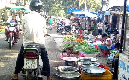 Choáng váng với giá thực phẩm ngày xuân - 3