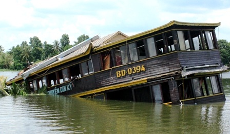 Vụ lật tàu Dìn Ký: Tạp vụ lên lái tàu - 1