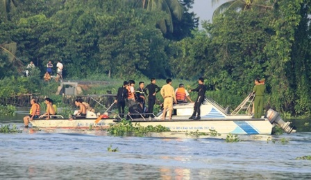 Hoàn thành trục vớt tàu Dìn Ký, chưa tìm được nạn nhân thứ 16 - 17