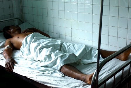 Khởi tố đối tượng tạt axit, xăng khiến 9 người thương vong - 2