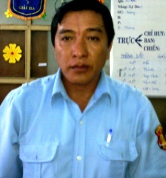 Giả danh nhân viên an ninh sân bay lừa tình, tiền phụ nữ - 1