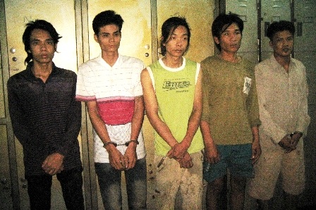 Triệt phá băng cướp lộng hành trên sông - 1