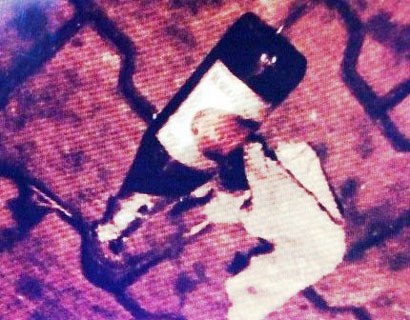 Học sinh lớp 9 dùng “bom xăng” ném bạn: Mâu thuẫn từ tin nhắn điện thoại - 2