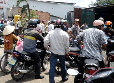 2 mẹ con bị sát hại trong cửa hàng phế liệu - 1