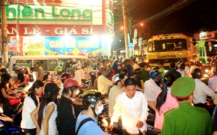 Bị xe bồn cán, một nữ sinh viên tử vong - 2