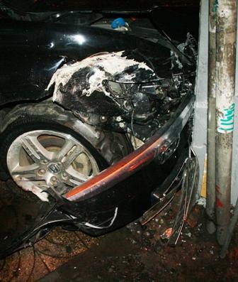 Gây tai nạn hy hữu vì lén lái thử ô tô của khách - 3