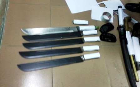 Thanh toán bằng súng hoa cải vì mâu thuẫn đá gà - 2 Thanh toán bằng súng hoa cải vì mâu thuẫn đá gà - 2