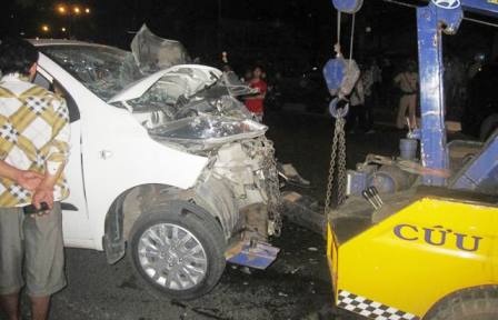 Xe “điên” gây tai nạn kinh hoàng giữa trung tâm thành phố - 7