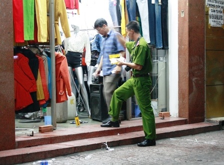 Truy sát kinh hoàng, 1 người chết, 4 người trọng thương - 3 Truy sát kinh hoàng, 1 người chết, 4 người trọng thương - 3