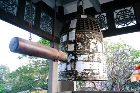 Nô nức lễ chùa đầu năm - 9