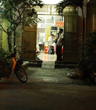 Mâu thuẫn gia đình, em vợ đâm chết anh rể - 1