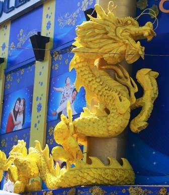Năm Nhâm Thìn ngắm rồng trên phố - 3