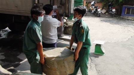 Hàng chục tấn thịt “bẩn” đang tuồn vào thành phố bị bắt giữ