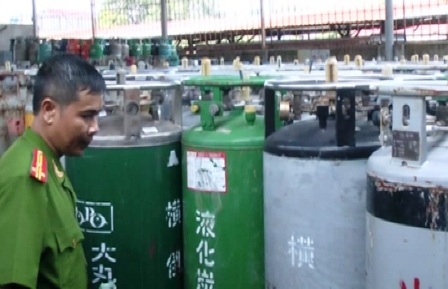 “Lật mặt” nhiều cơ sở sản xuất “bom gas” 