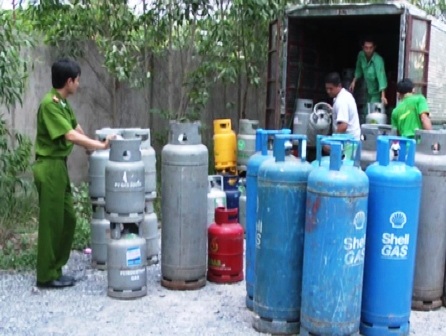 “Lật mặt” nhiều cơ sở sản xuất “bom gas” 
