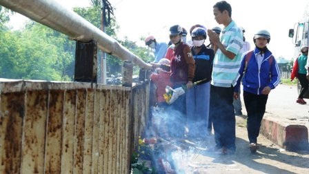 Cầu siêu cho 34 nạn nhân thiệt mạng trên dòng Sêrêpốk
