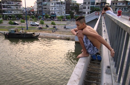 Đùa với “tử thần” - 2