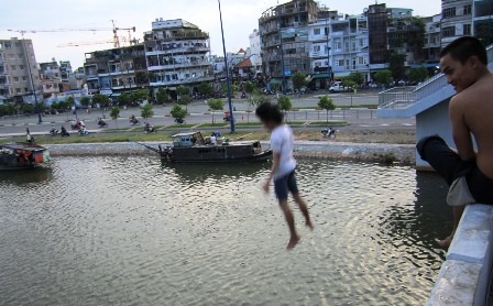 Đùa với “tử thần” - 3