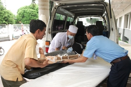 Các nạn nhân được chuyển đến bệnh viện Nhân dân Gia Định điều trị