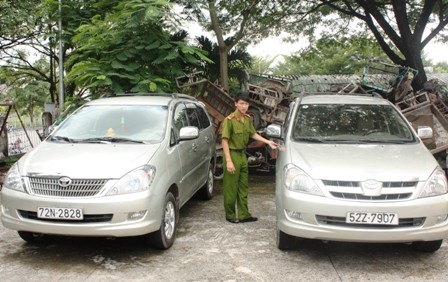 Hai chiếc ô tô bị tên Vịnh lừa đảo đem bán được công an thu hồi