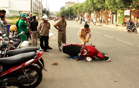 Hiện trường vụ va chạm ban đầu khiến 1 phụ nữ trọng thương