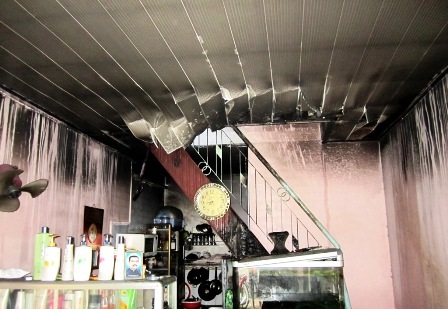 Nhiều đồ đạc cháy đen, hư hỏng