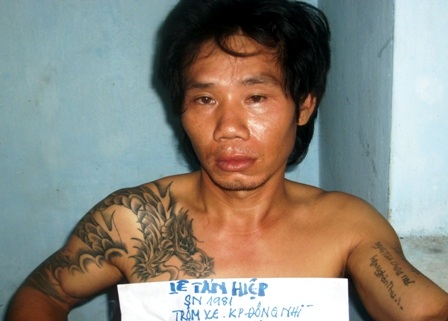 Một đối tượng “đá xế” bị bắt tại cơ quan công an