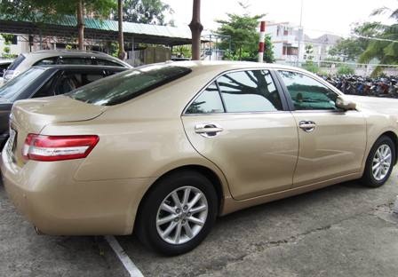 Chiếc ô tô Camry liên quan đến băng giang hồ này bị thu giữ