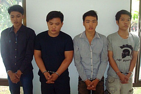 Bắt băng cướp gieo nỗi kinh hoàng về đêm tại vùng ven - 1 Băng cướp đêm bị bắt tại cơ quan công an