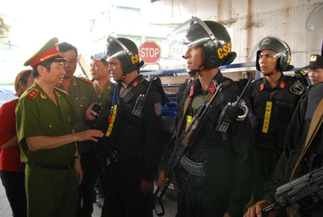 ...căn dặn CSCĐ trước khi làm nhiệm vụ