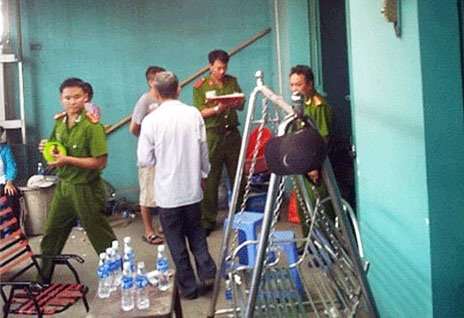 Hành trình truy bắt hung thủ giết tình nhân đốt xác phi tang - 2 Cơ quan công an khám xét nơi ở của bà H. để thu thập chứng cứ