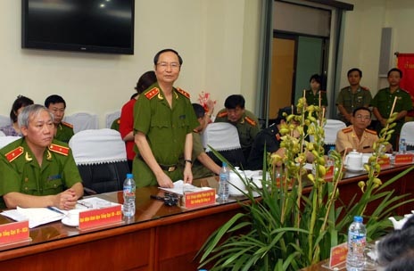 Thứ trưởng Bộ Công an làm việc với Công an TP.HCM