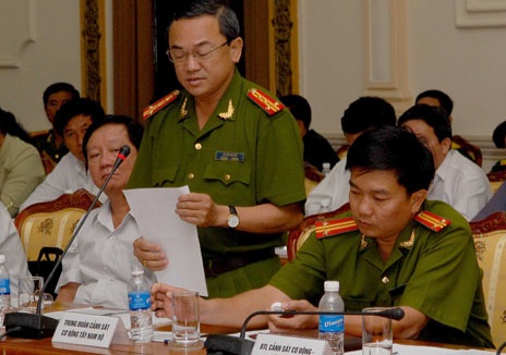 Phạm pháp hình sự tại TP.HCM được chặn đứng, kéo giảm - 3 Đại diện Trung Đoàn CSCĐ Tây Nam Bộ báo cáo kết quả trong đợt ra quân hỗ trợ công an TP.HCM