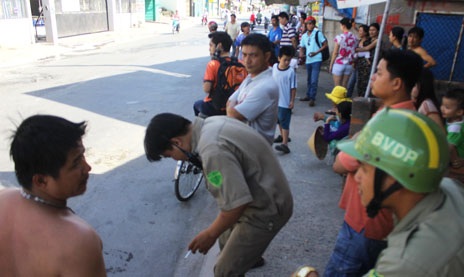 Nhiều người dân hốt hoảng khi vụ cháy xảy ra