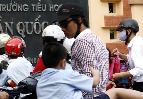 Mũ bảo hiểm “rởm” vẫn lộng hành trên phố - 6 Những loại mũ lưỡi trai mang kiểu dáng của mũ bảo hiểm