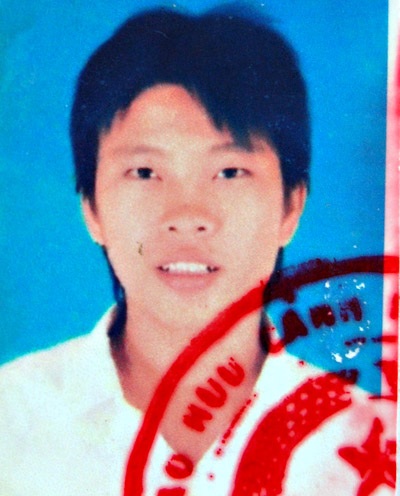 “Đệ tử” của “trùm” giang hồ mang gương mặt thư sinh sa lưới - 2 Dù mang gương mặt thư sinh nhưng Minh “trọc” lại là kẻ cầm đầu một băng giang hồ