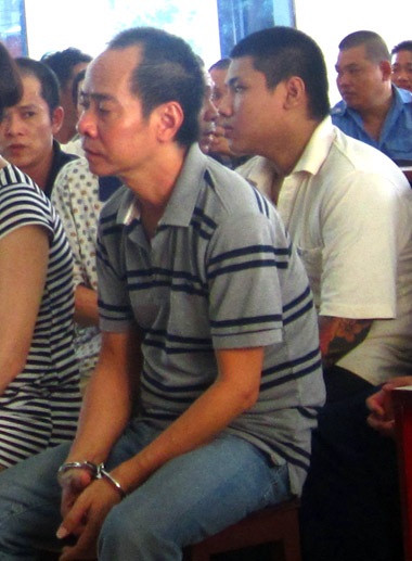 Cựu trinh sát bắn chết giám đốc doanh nghiệp nhận án chung thân - 2 Dũng ben phải lĩnh án chung thân cho tội Giết người