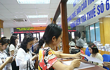 TP.HCM: Gần 1.300 doanh nghiệp bỏ trốn, “xù” luôn tiền thuế - 1 Kinh tế khó khăn nên nhiều DN nợ thuế đến hàng tỷ đồng (Ảnh minh họa)